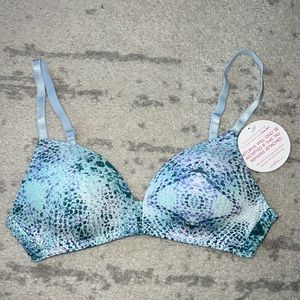 NWT undies.com Micro Wire Free Bra
